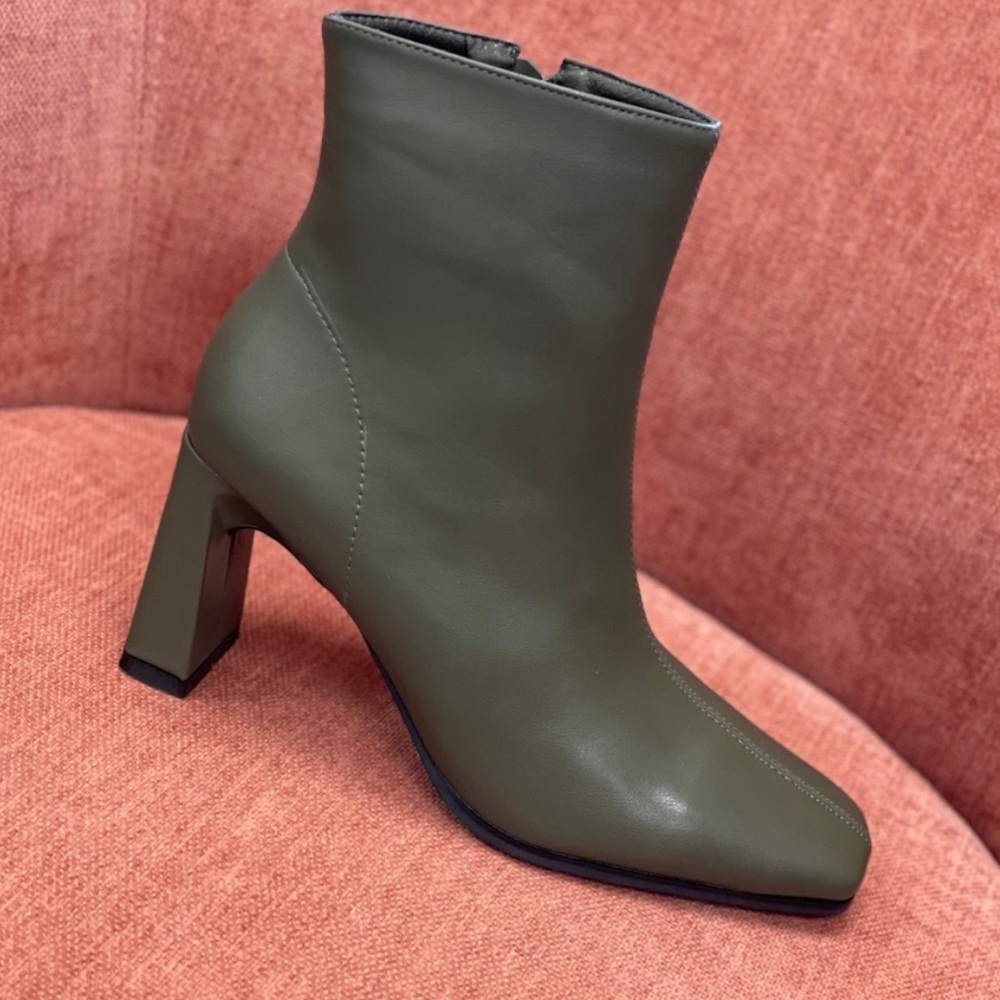Billini olive green ankle Danika Boot 8 NEW IN BOX